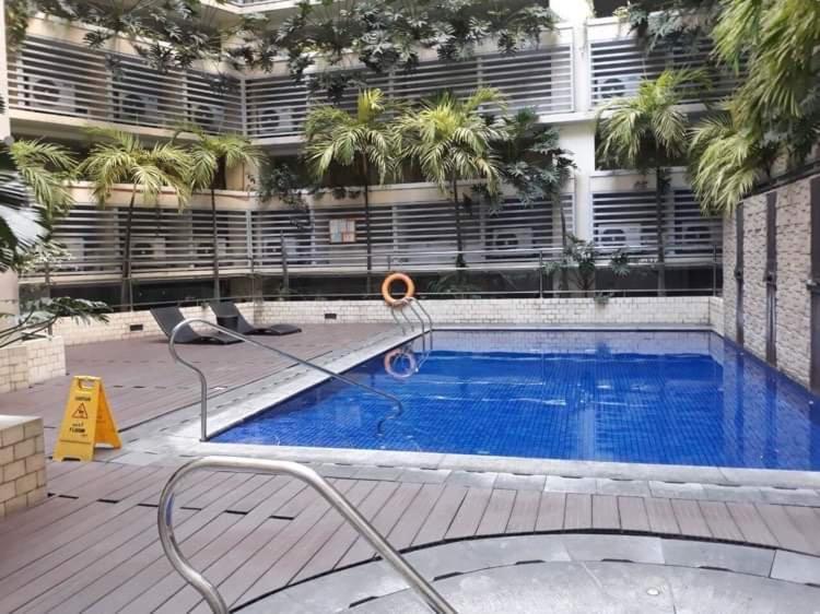 Zg-150newport * Manila